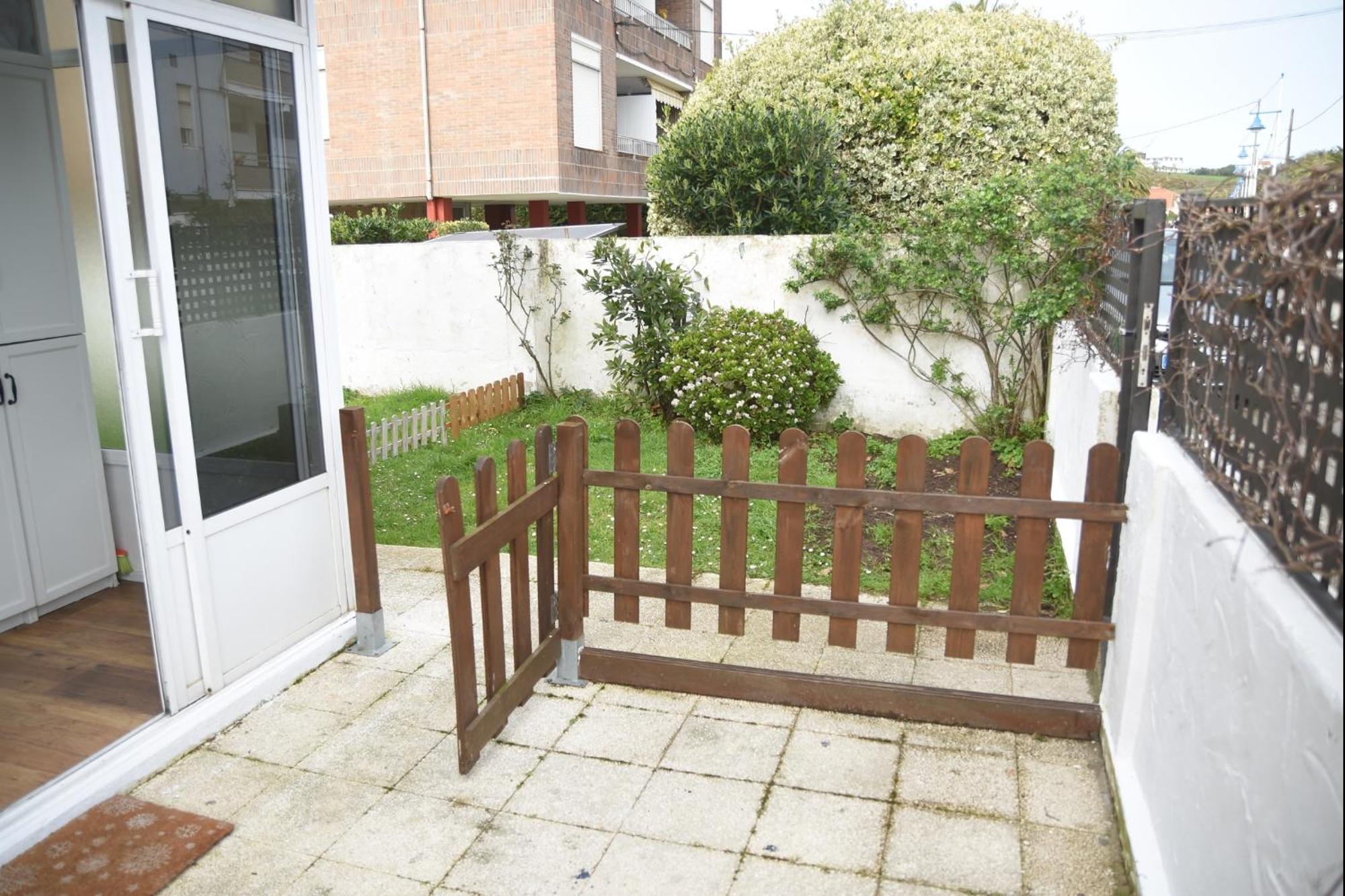 Bajo Con Jardin En A 2 Min De La Playa Apartment *